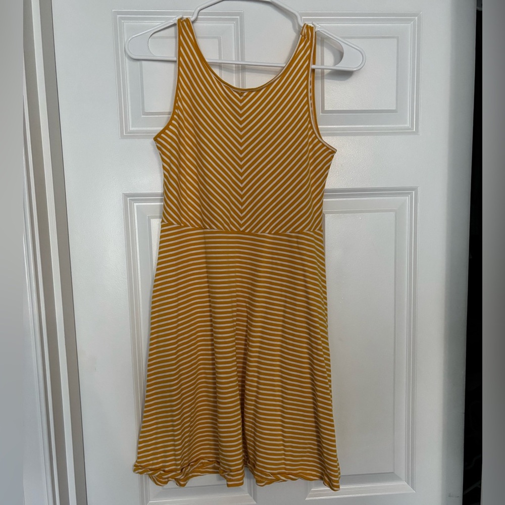 Old Navy Girls Stripe Dress